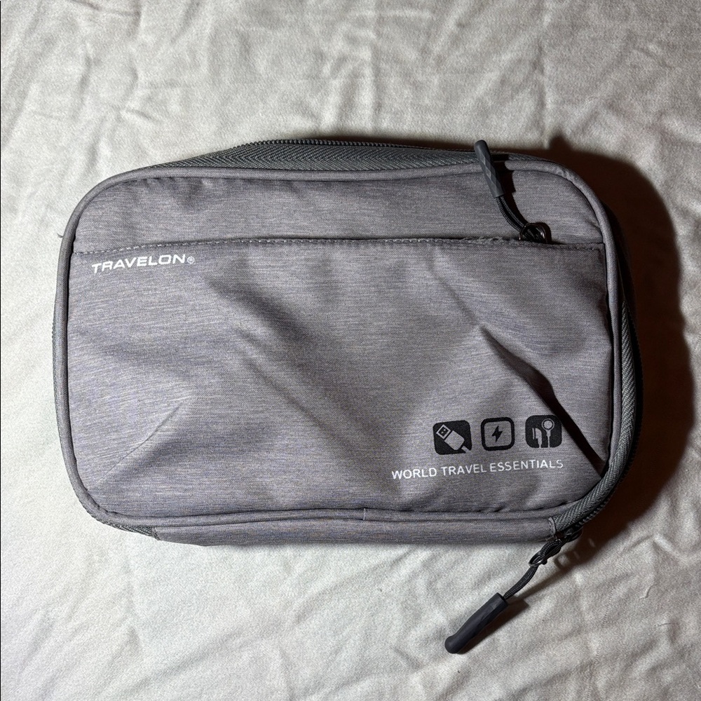 Travelon light grey electronics essential case